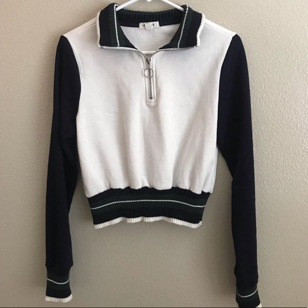 GARAGE Collared Crop Top Long Sleeve